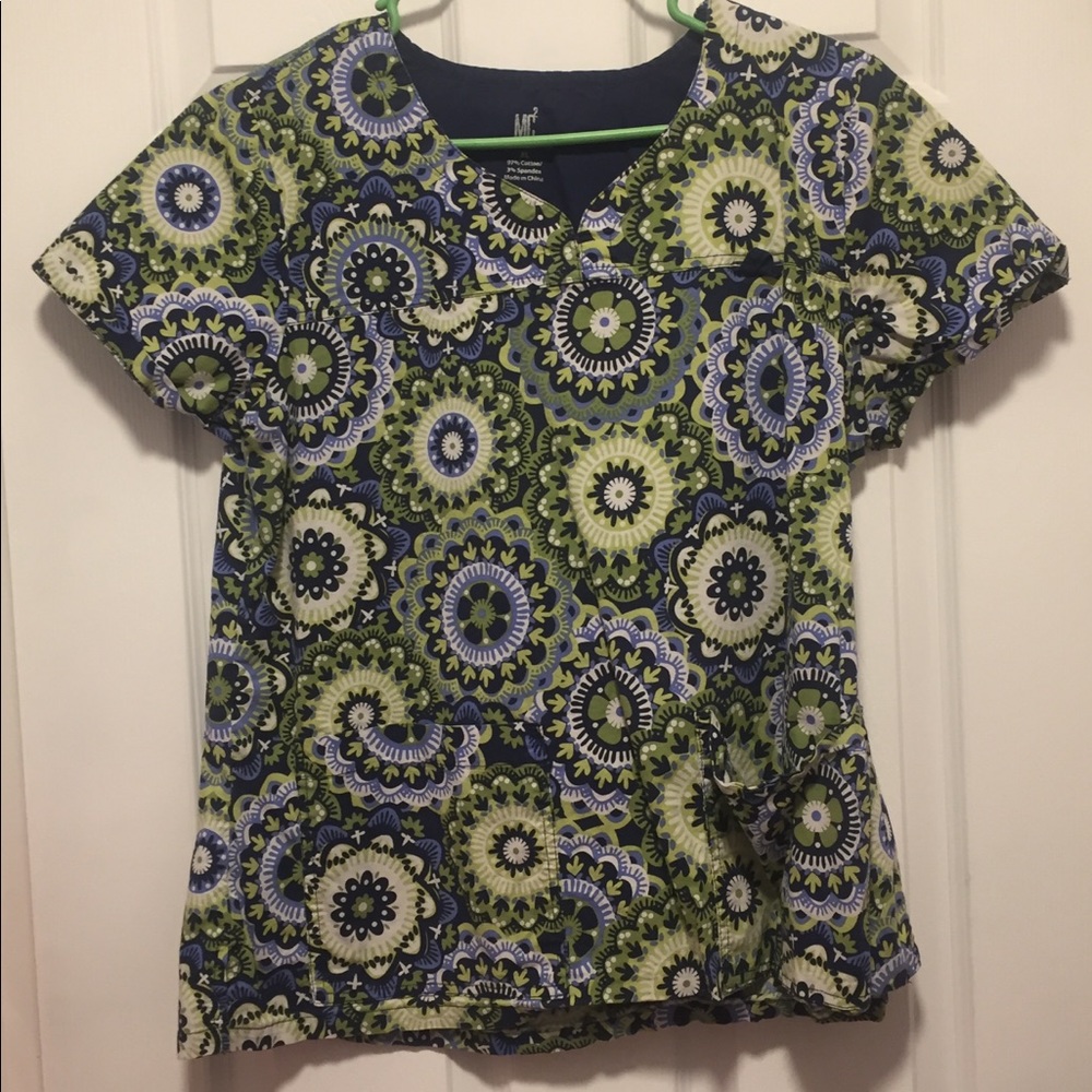Mc2 scrub top